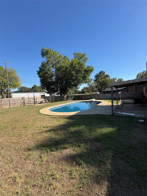 460 34th Street, Paris, TX 75460