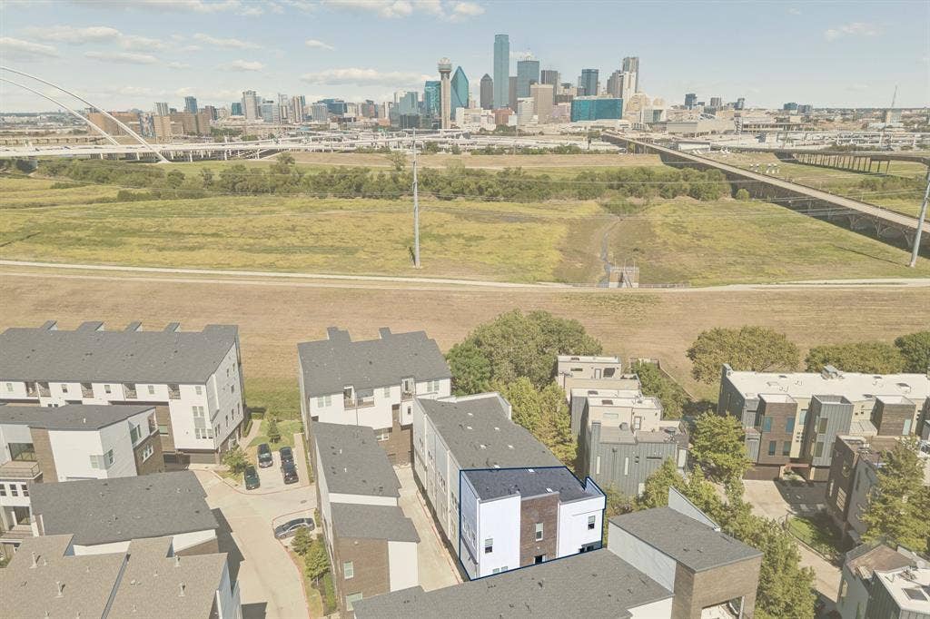 381 E Greenbriar Lane, #1001, Dallas, TX 75203 Aerial View Featuring the Trinity Skyline Trail and Downtown Dallas Views