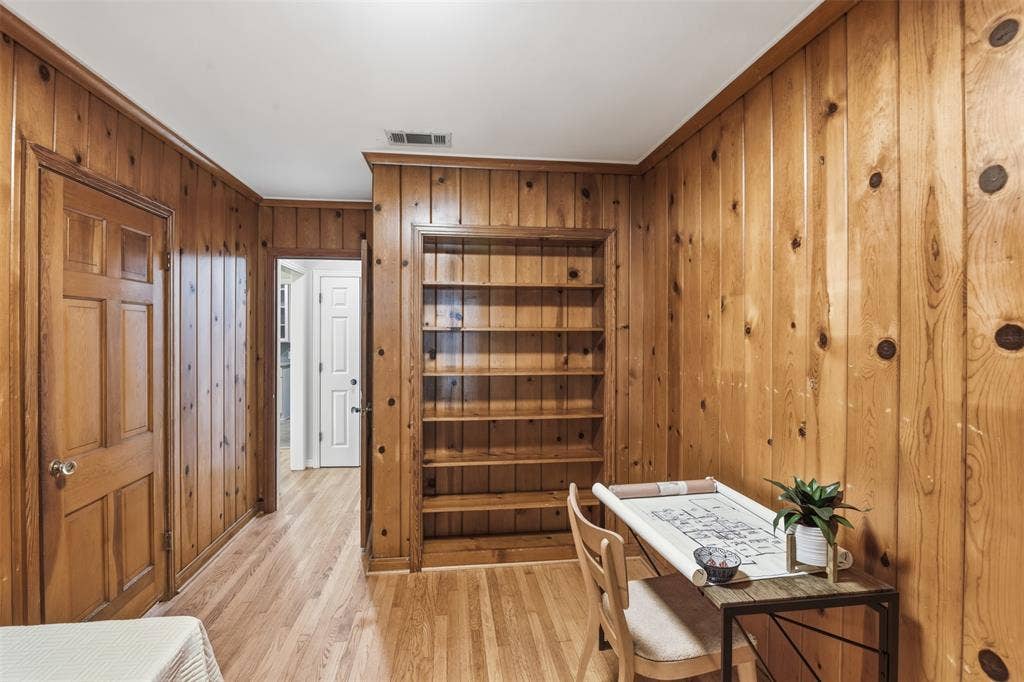 2307 Lawndale Drive, Dallas, TX 75211 2307 Lawndale Drive, Dallas, TX 75211