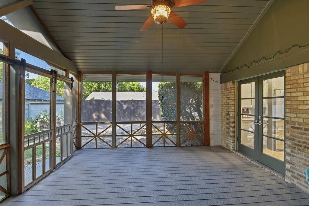 2307 Lawndale Drive, Dallas, TX 75211 2307 Lawndale Drive, Dallas, TX 75211