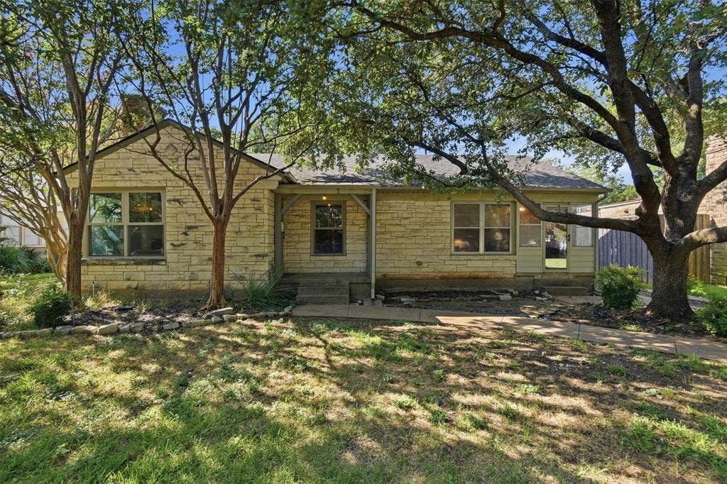 2307 Lawndale Drive, Dallas, TX 75211 2307 Lawndale Drive, Dallas, TX 75211
