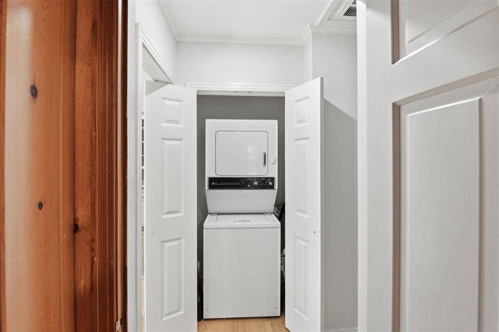 2307 Lawndale Drive, Dallas, TX 75211 2307 Lawndale Drive, Dallas, TX 75211