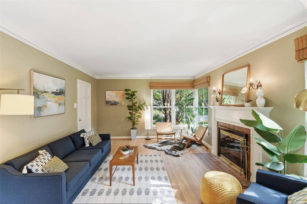 2307 Lawndale Drive, Dallas, TX 75211 2307 Lawndale Drive, Dallas, TX 75211