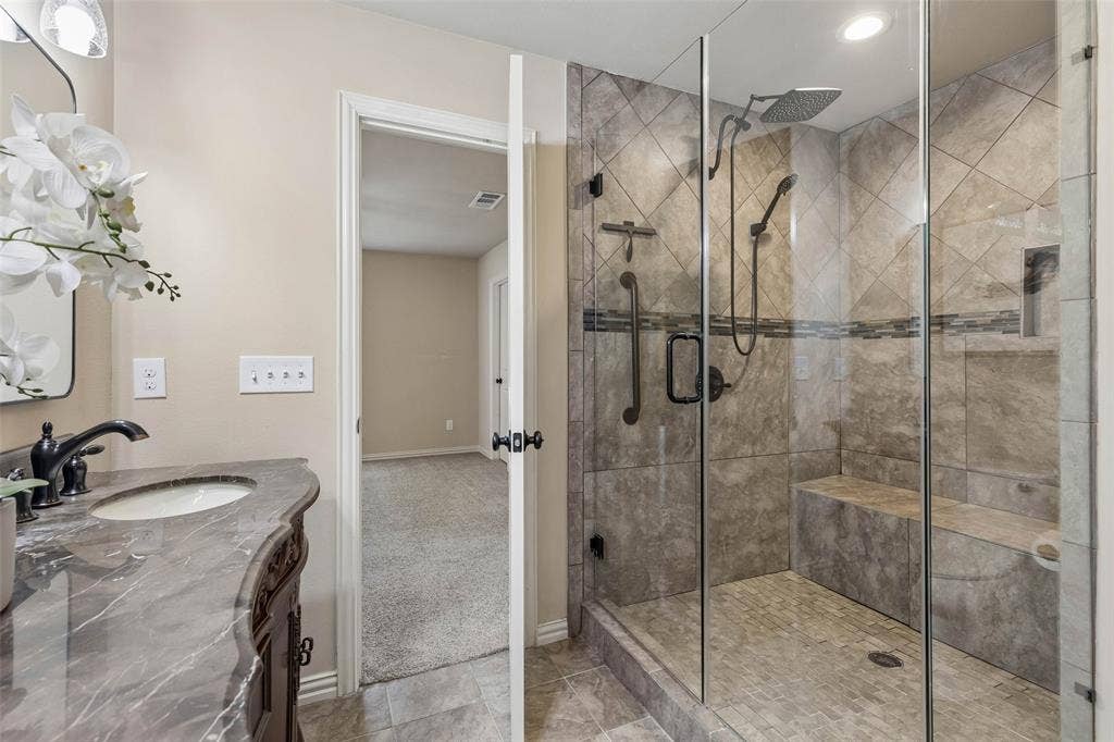 8106 Woodside Road, Rowlett, TX 75088