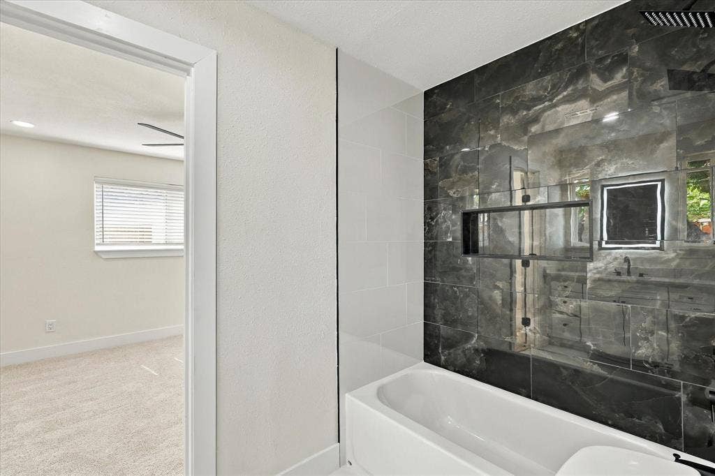 115 N Venice Drive, Duncanville, TX 75116