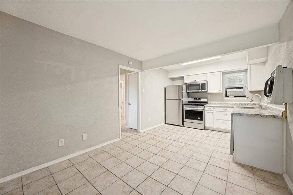 1001 W Elm Street, #103, Denison, TX 75020 1001 W Elm Street, #103, Denison, TX 75020