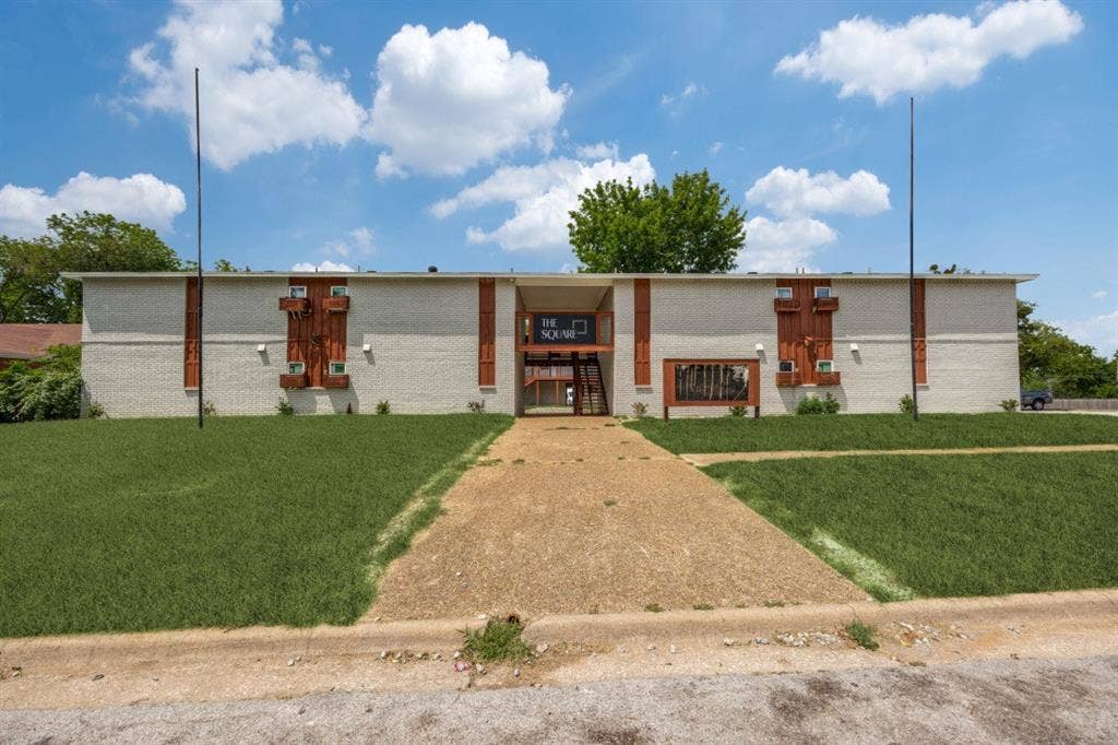 1001 W Elm Street, #103, Denison, TX 75020 1001 W Elm Street, #103, Denison, TX 75020