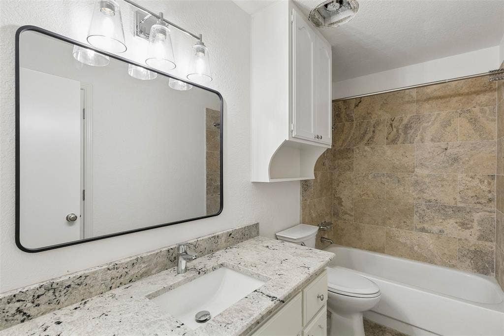 3307 Foxboro Drive, Richardson, TX 75082 3307 Foxboro Drive, Richardson, TX 75082