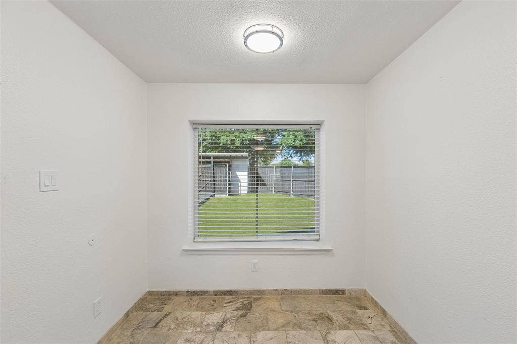 3307 Foxboro Drive, Richardson, TX 75082 3307 Foxboro Drive, Richardson, TX 75082