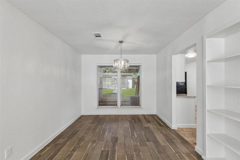 3307 Foxboro Drive, Richardson, TX 75082 3307 Foxboro Drive, Richardson, TX 75082