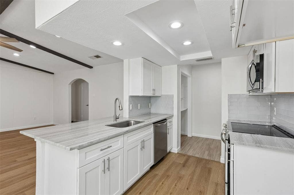 14237 Shoredale Lane, Farmers Branch, TX 75234 14237 Shoredale Lane, Farmers Branch, TX 75234