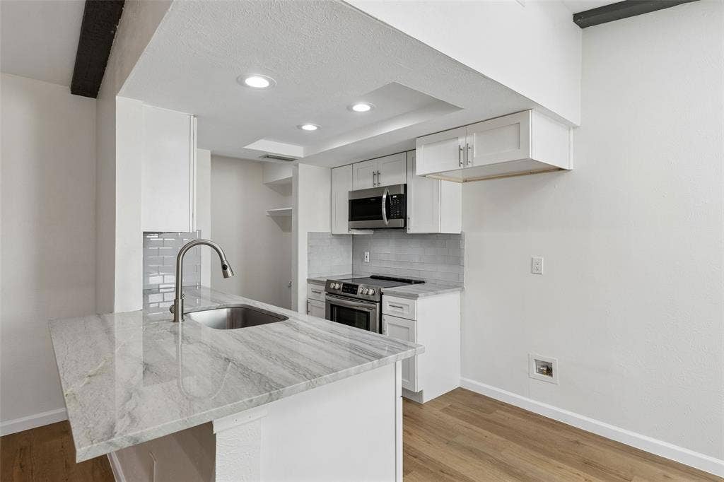 14237 Shoredale Lane, Farmers Branch, TX 75234 14237 Shoredale Lane, Farmers Branch, TX 75234