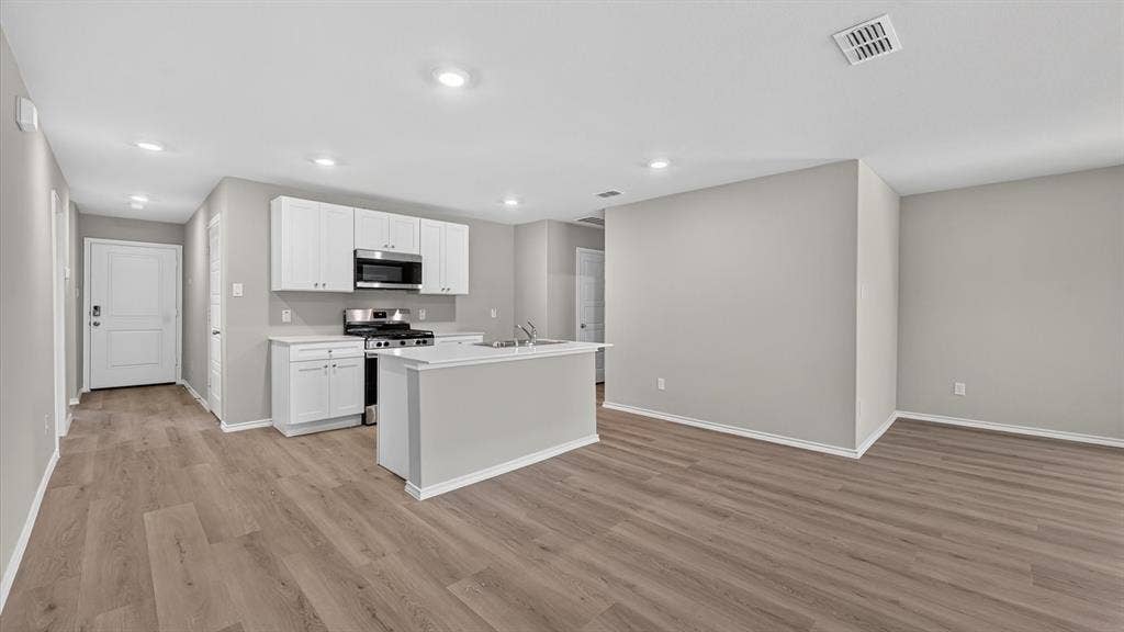 11017 LONE RANGER Lane, Fort Worth, TX 76036