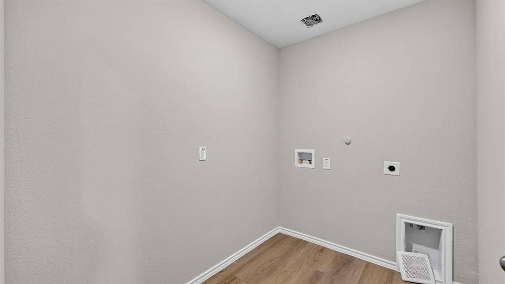 11017 LONE RANGER Lane, Fort Worth, TX 76036