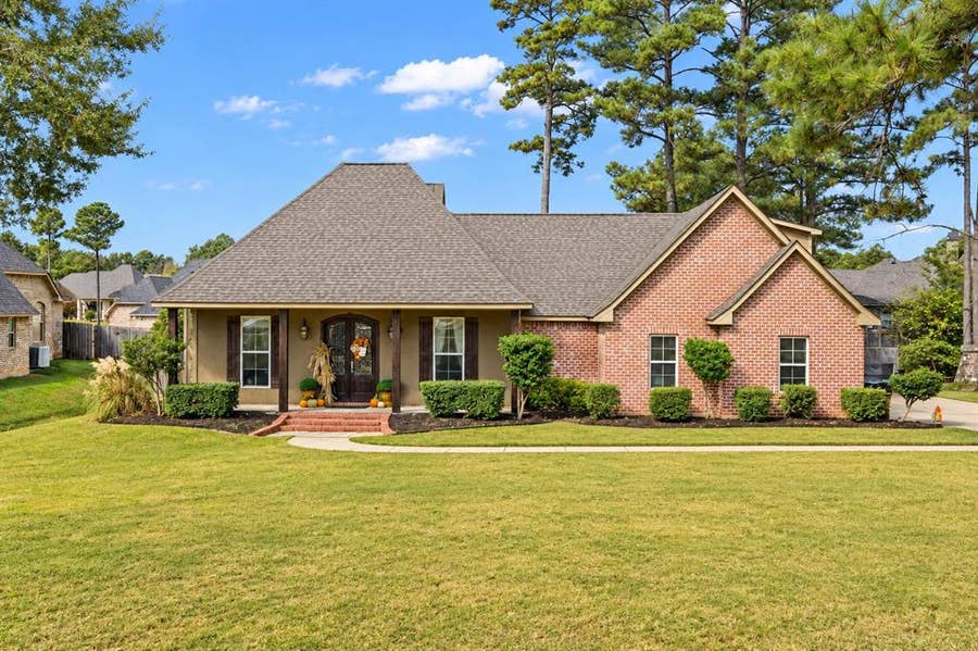 Property photo for 230 Old Palmetto Road, Benton, LA