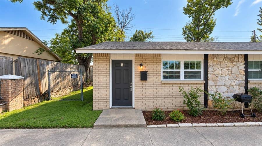 Property photo for 211 Skyway Drive, #8, Euless, TX