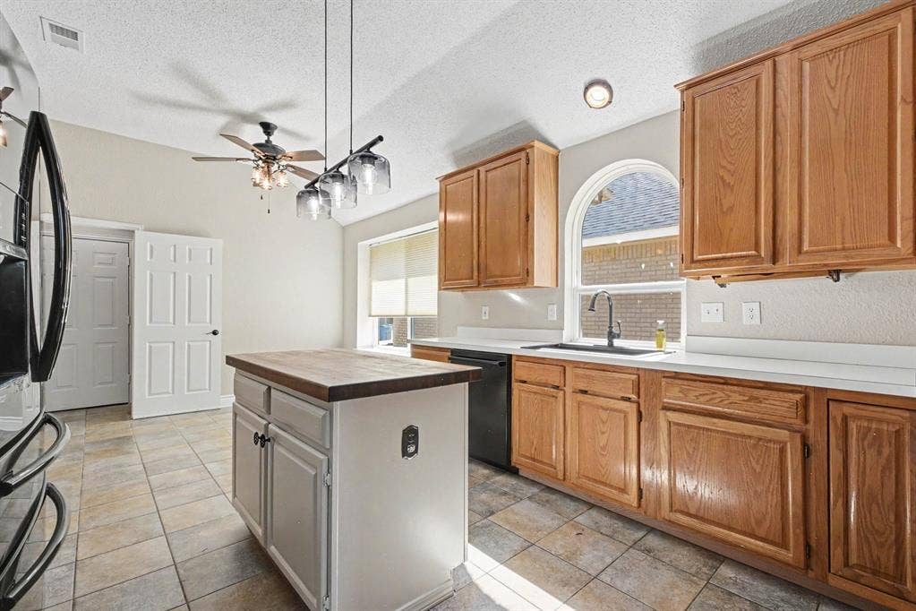 607 Grimsworth Court, Allen, TX 75002 607 Grimsworth Court, Allen, TX 75002