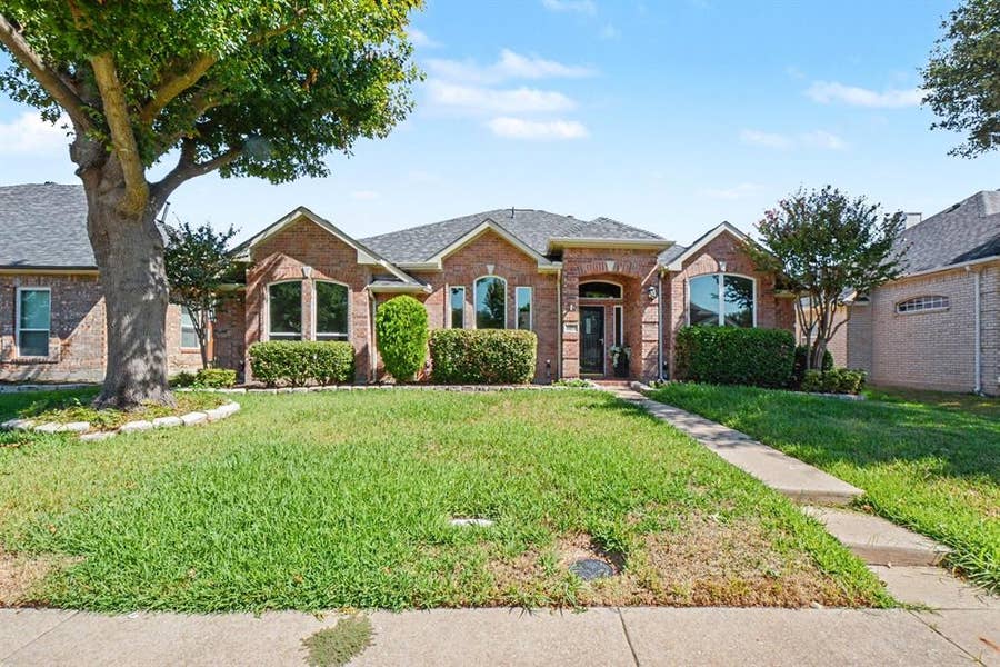 Property photo for 607 Grimsworth Court, Allen, TX