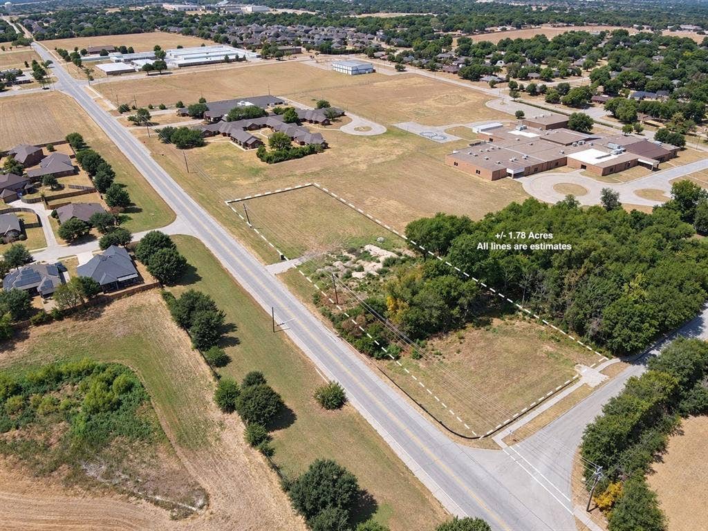 1124 E Parkerville Road, DeSoto, TX 75115 1124 E Parkerville Road, DeSoto, TX 75115