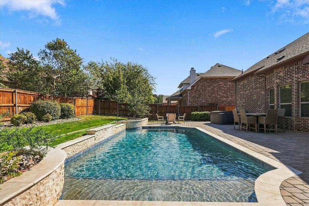 209 Blackberry Way, Denton, TX 76210