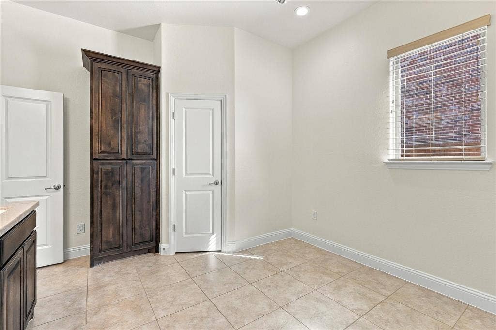 209 Blackberry Way, Denton, TX 76210