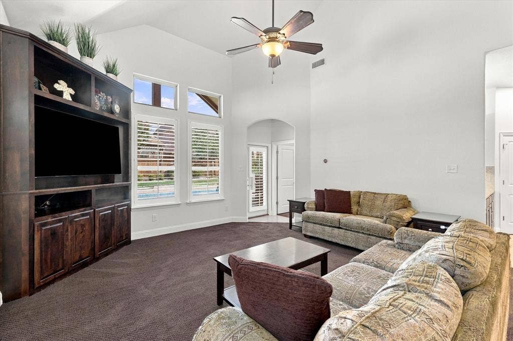 209 Blackberry Way, Denton, TX 76210