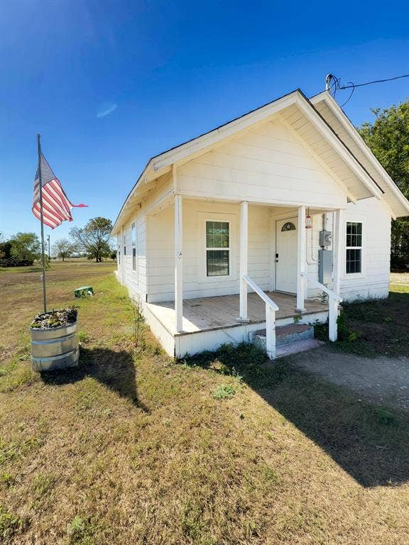 150 Fm 1996, Oglesby, TX 76561 Front entrance