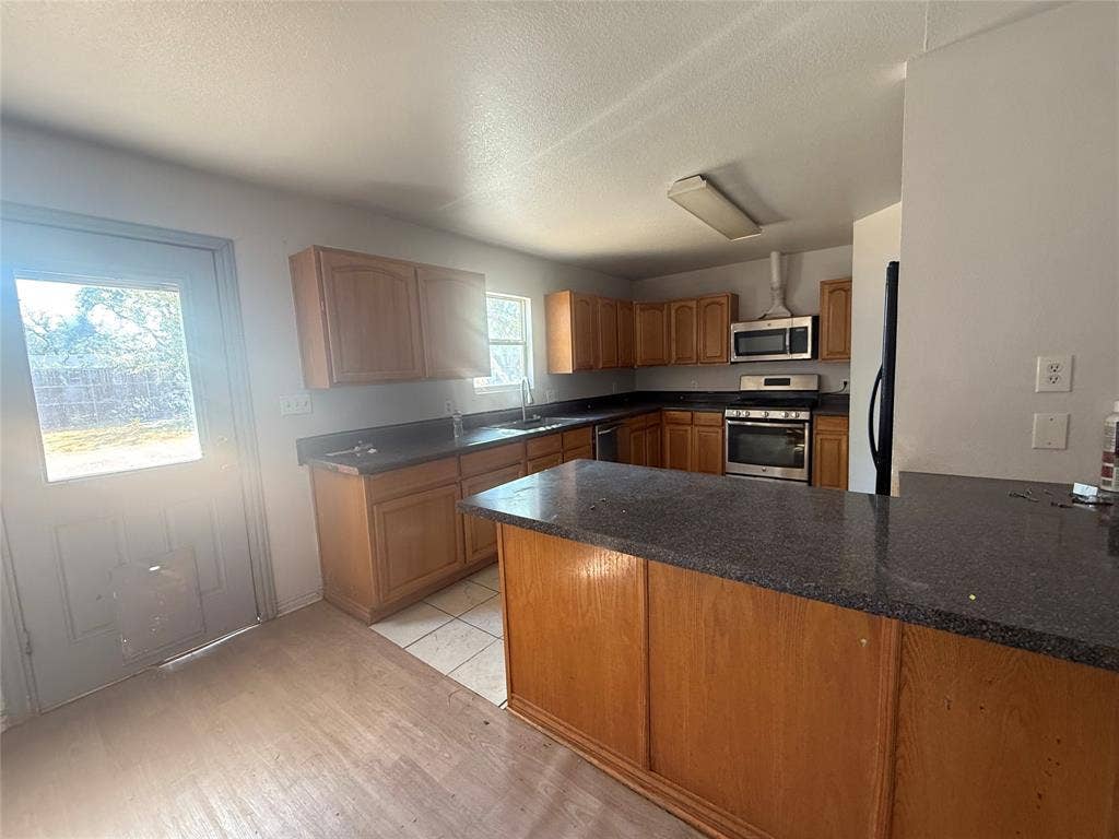 1800 Cottonwood Road, Carrollton, TX 75006 1800 Cottonwood Road, Carrollton, TX 75006