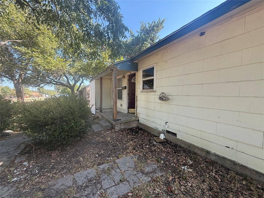 1800 Cottonwood Road, Carrollton, TX 75006 1800 Cottonwood Road, Carrollton, TX 75006