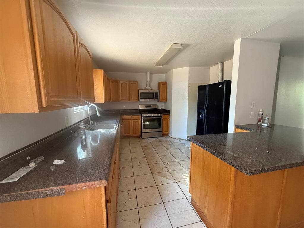 1800 Cottonwood Road, Carrollton, TX 75006 1800 Cottonwood Road, Carrollton, TX 75006