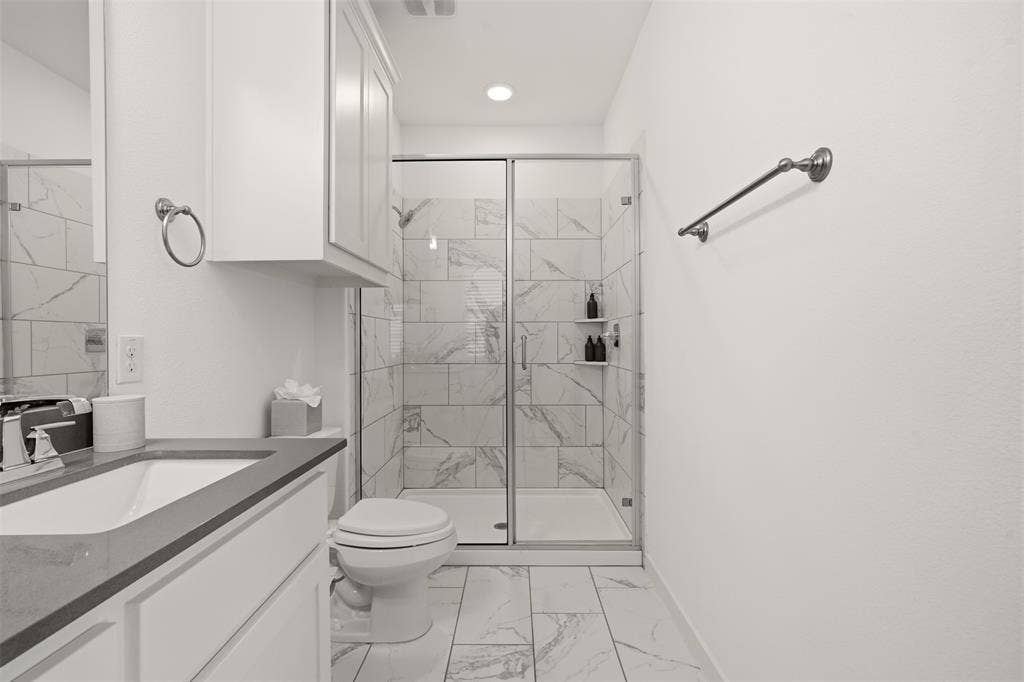 2725 Starburst Drive, Little Elm, TX 75068 2725 Starburst Drive, Little Elm, TX 75068