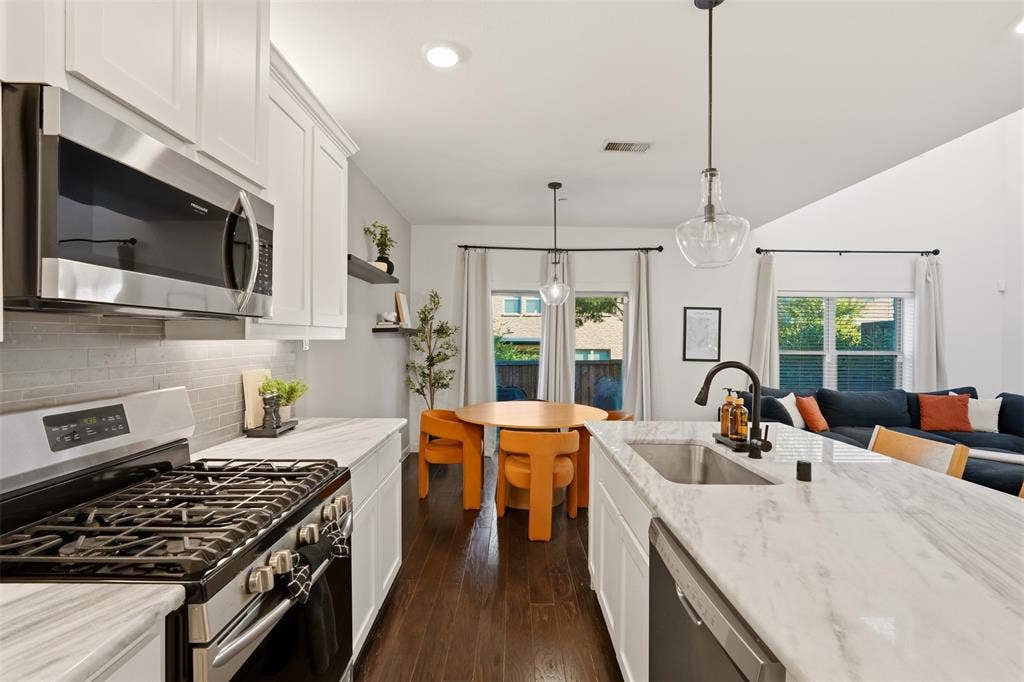 2725 Starburst Drive, Little Elm, TX 75068 2725 Starburst Drive, Little Elm, TX 75068