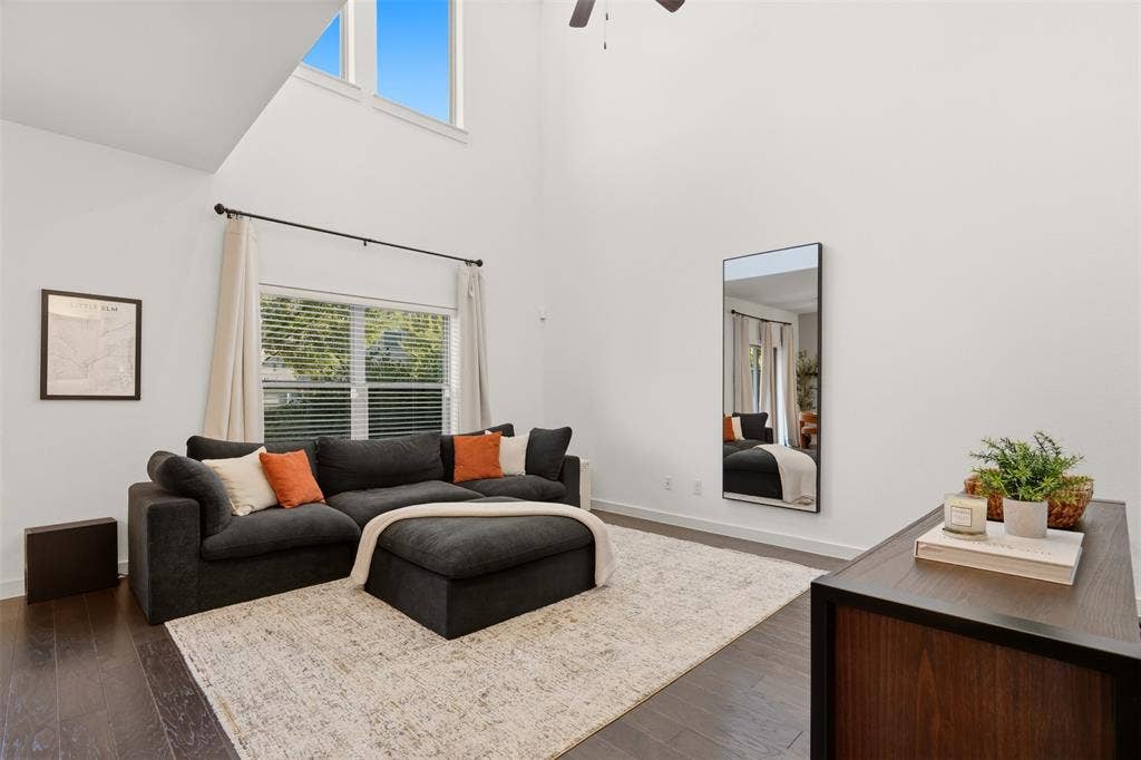 2725 Starburst Drive, Little Elm, TX 75068 2725 Starburst Drive, Little Elm, TX 75068