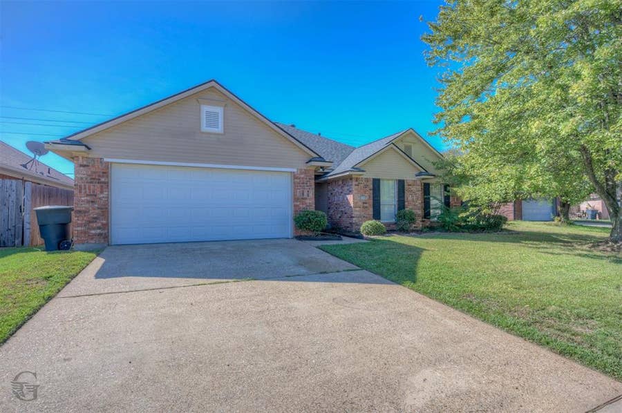 Property photo for 5904 Midland Street, Bossier City, LA