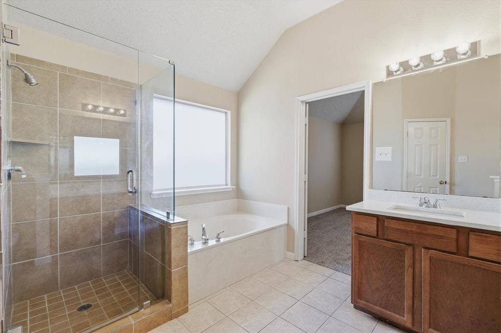 1814 Oak Bend Lane, Garland, TX 75040 1814 Oak Bend Lane, Garland, TX 75040