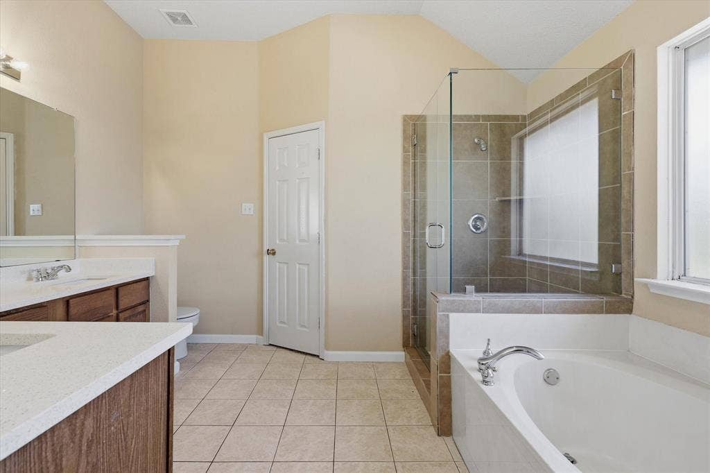 1814 Oak Bend Lane, Garland, TX 75040 1814 Oak Bend Lane, Garland, TX 75040
