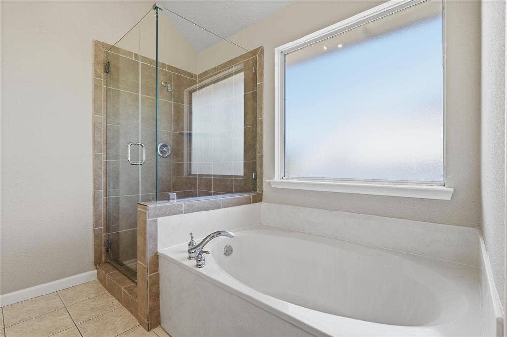 1814 Oak Bend Lane, Garland, TX 75040 1814 Oak Bend Lane, Garland, TX 75040