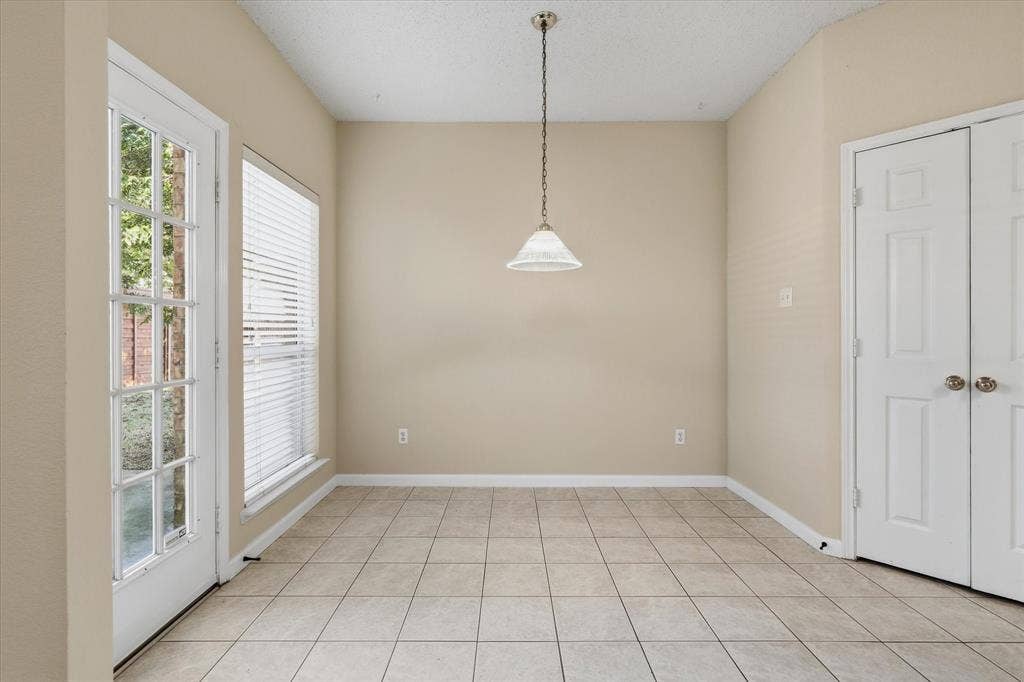 1814 Oak Bend Lane, Garland, TX 75040 1814 Oak Bend Lane, Garland, TX 75040