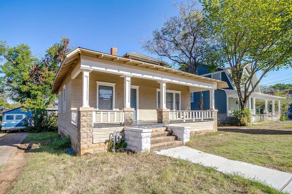 1325 Hurley Avenue, Fort Worth, TX 76104 1325 Hurley Avenue, Fort Worth, TX 76104