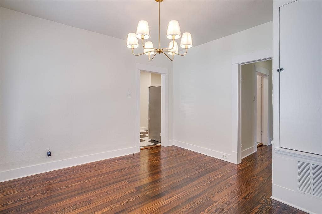 1325 Hurley Avenue, Fort Worth, TX 76104 1325 Hurley Avenue, Fort Worth, TX 76104