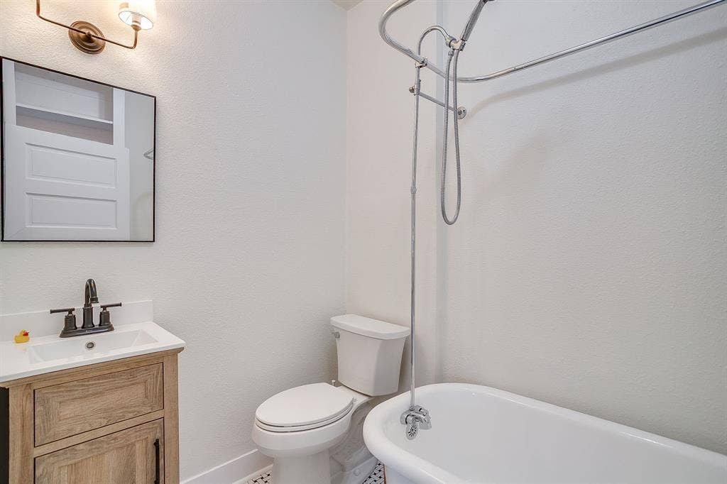 1325 Hurley Avenue, Fort Worth, TX 76104 1325 Hurley Avenue, Fort Worth, TX 76104