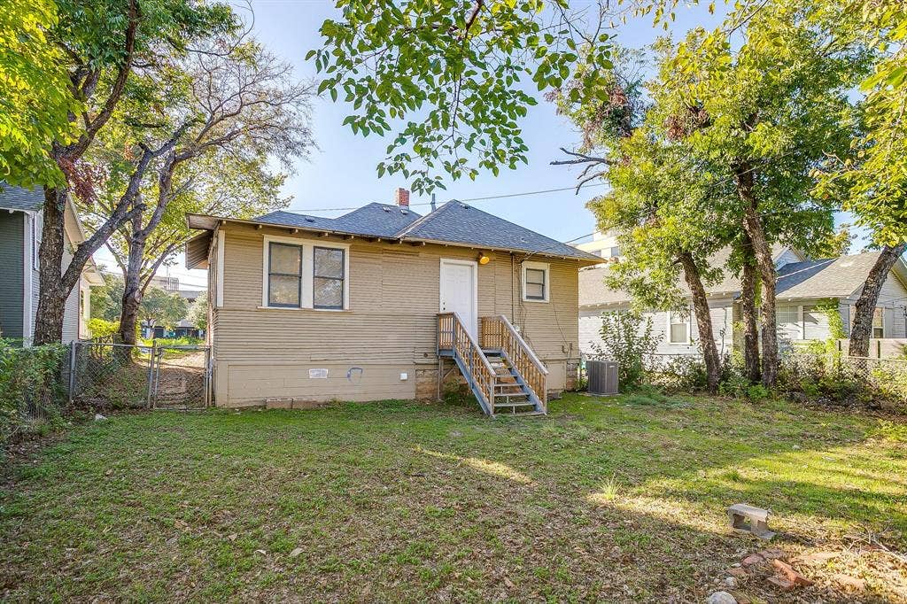 1325 Hurley Avenue, Fort Worth, TX 76104 1325 Hurley Avenue, Fort Worth, TX 76104
