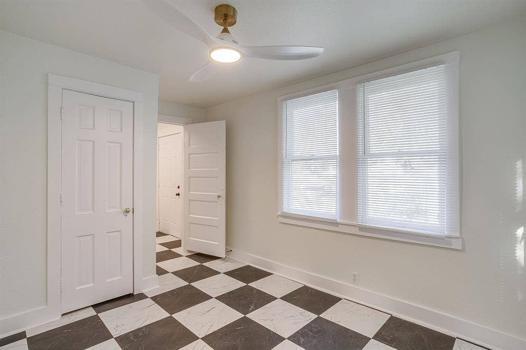 1325 Hurley Avenue, Fort Worth, TX 76104 1325 Hurley Avenue, Fort Worth, TX 76104
