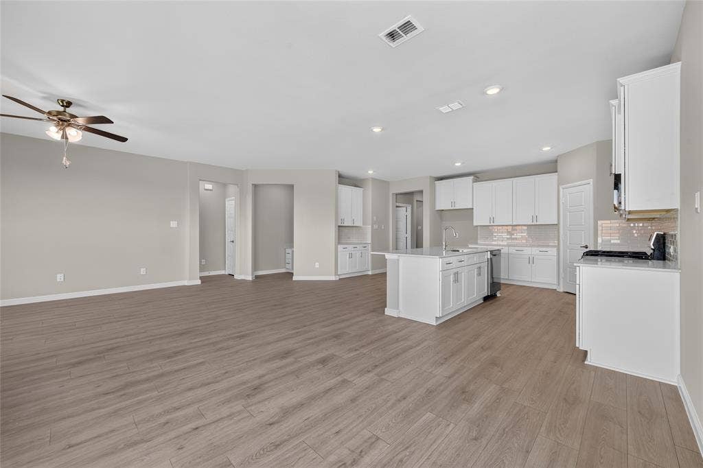 700 CELESTIAL Way, Fort Worth, TX 76008