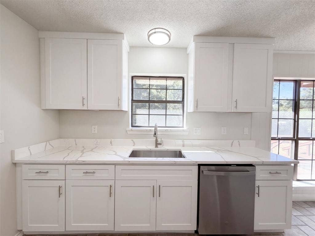 15830 Hilltop Drive, Kemp, TX 75143 15830 Hilltop Drive, Kemp, TX 75143