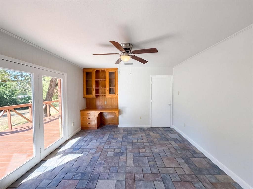 15830 Hilltop Drive, Kemp, TX 75143 15830 Hilltop Drive, Kemp, TX 75143