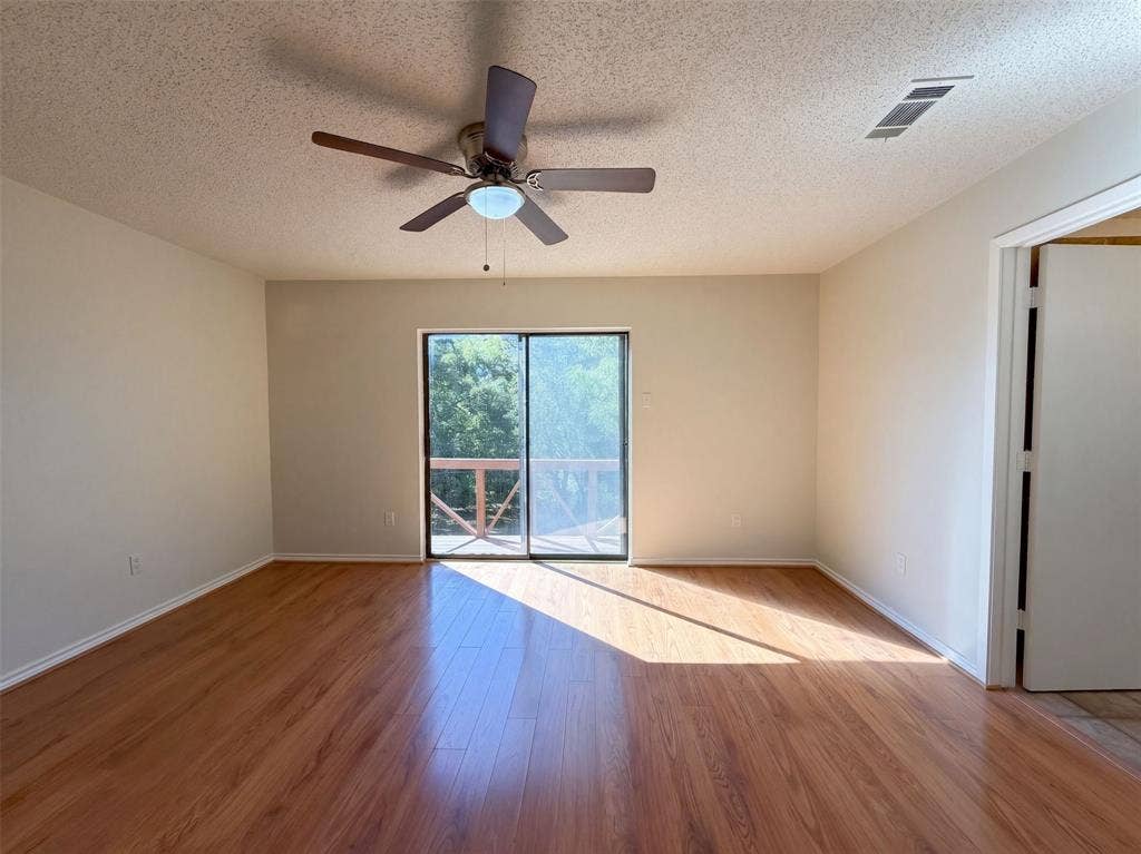 15830 Hilltop Drive, Kemp, TX 75143 15830 Hilltop Drive, Kemp, TX 75143