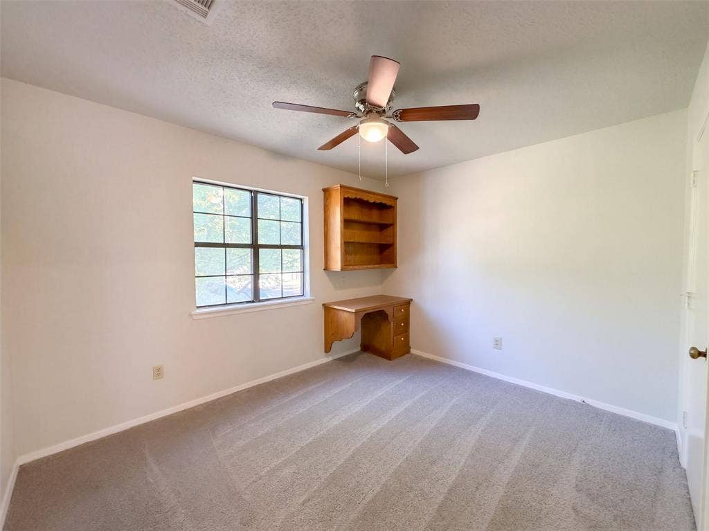 15830 Hilltop Drive, Kemp, TX 75143 15830 Hilltop Drive, Kemp, TX 75143