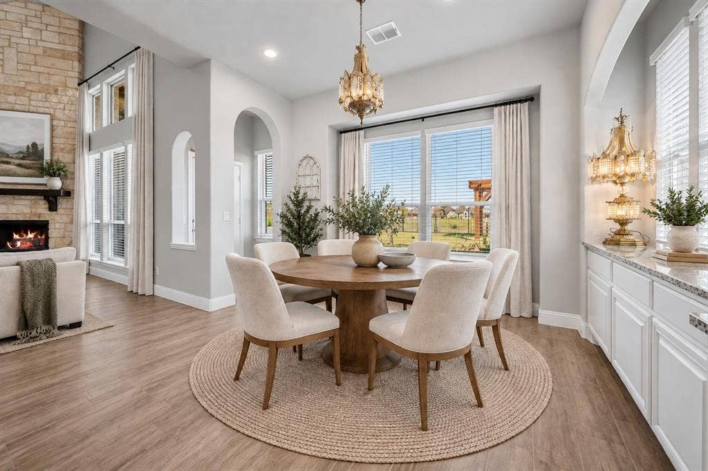 645 Winters Drive, Waxahachie, TX 75165 VIRTUALLY STAGED