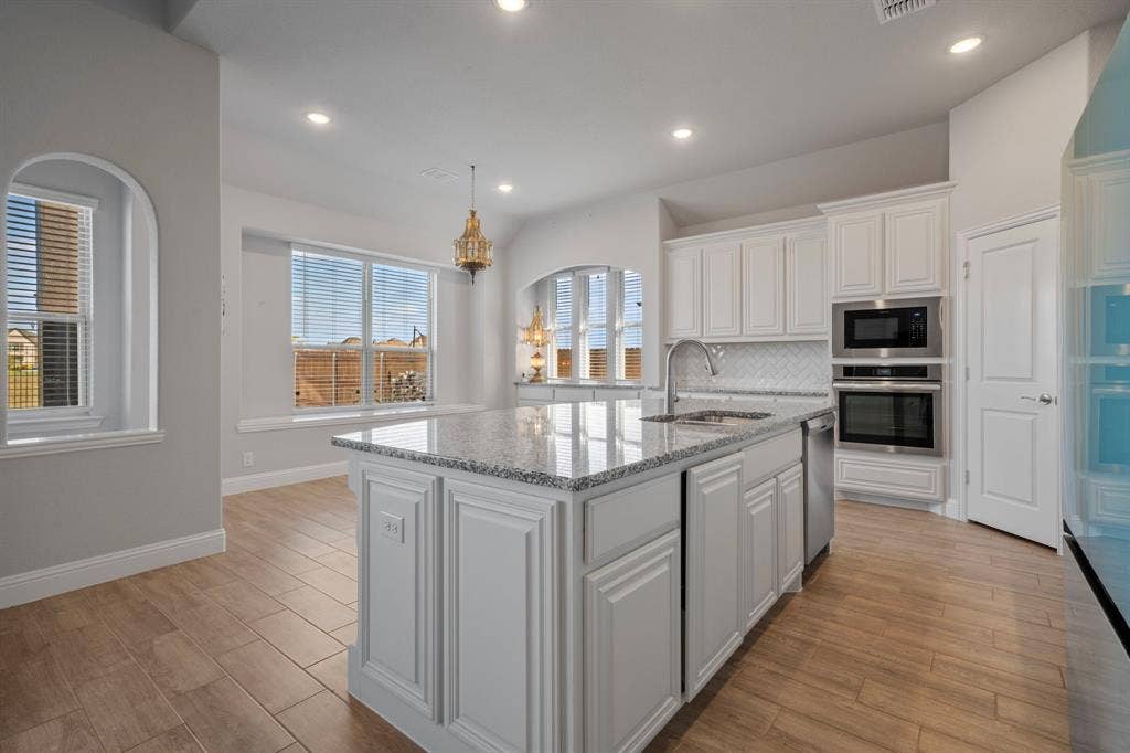 645 Winters Drive, Waxahachie, TX 75165 645 Winters Drive, Waxahachie, TX 75165